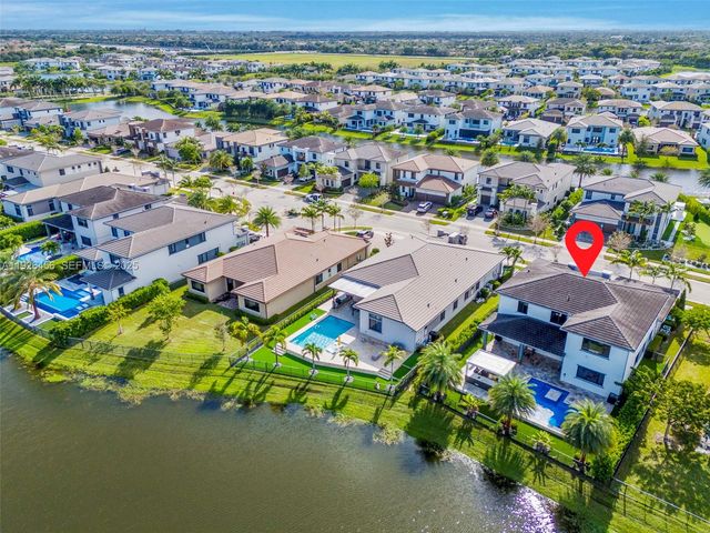 10915 Moore Dr, Parkland, FL 33076