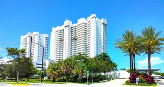 14951 Royal Oaks Lane 1006, North Miami, FL 33181