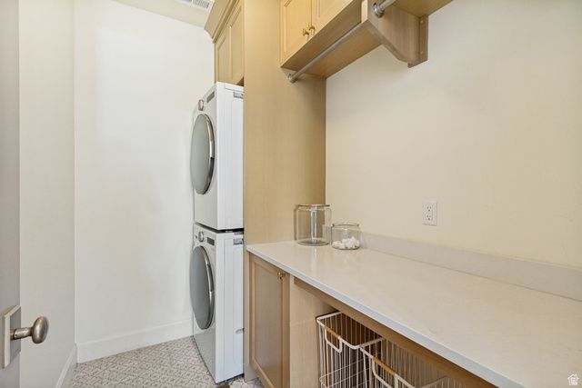 6378 W SUNRISE DR, Highland, UT 84003