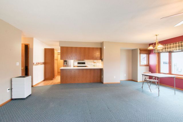 5940 NE 6th Street, Des Moines, IA 50313