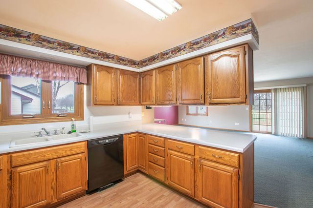 5940 NE 6th Street, Des Moines, IA 50313