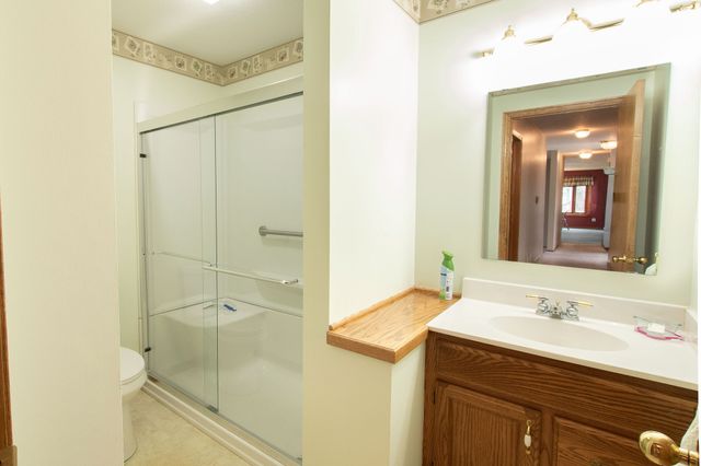 5940 NE 6th Street, Des Moines, IA 50313