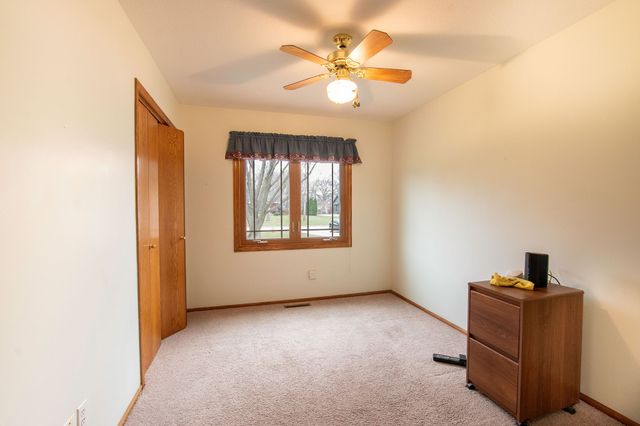 5940 NE 6th Street, Des Moines, IA 50313