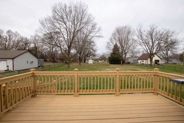 5940 NE 6th Street, Des Moines, IA 50313