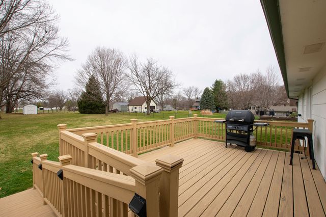 5940 NE 6th Street, Des Moines, IA 50313