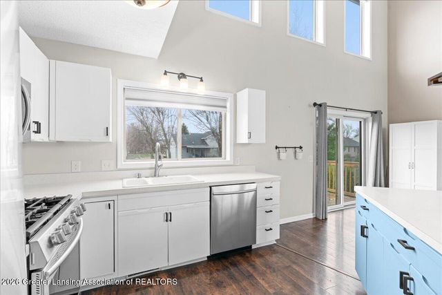 12719 Ontonagon Drive, Dewitt, MI 48820