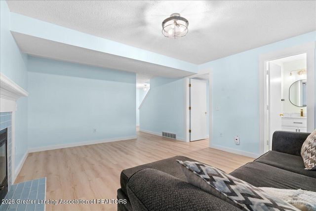 12719 Ontonagon Drive, Dewitt, MI 48820