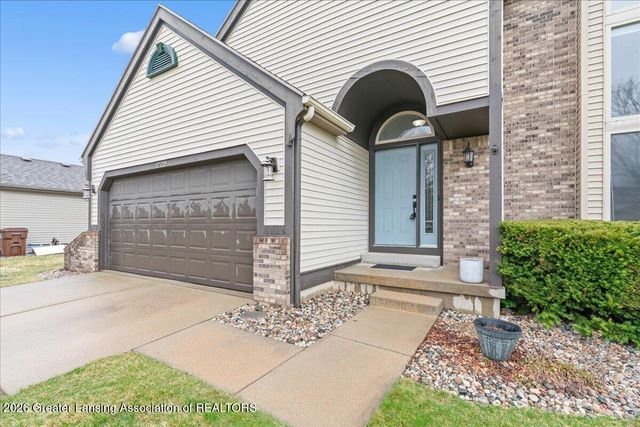 12719 Ontonagon Drive, Dewitt, MI 48820
