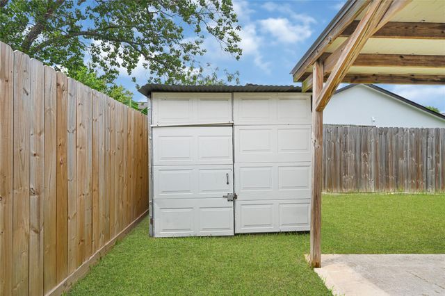 707 Connorvale Court, Houston, TX 77060