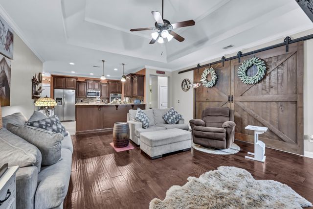253 Dorchester Cir, Clarksville, TN 37043