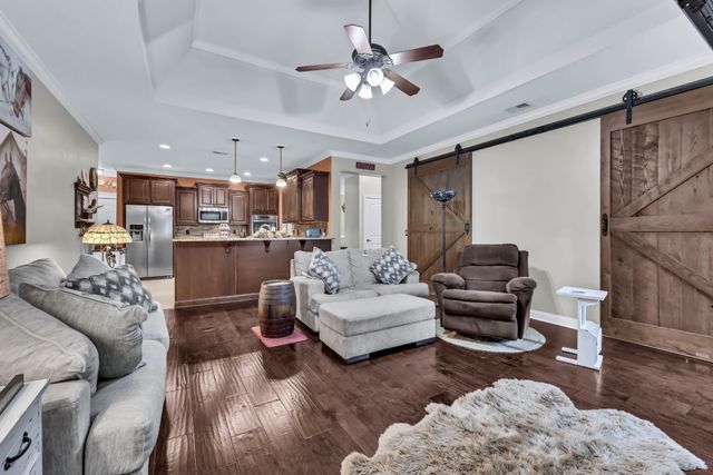 253 Dorchester Cir, Clarksville, TN 37043