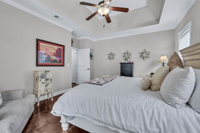 253 Dorchester Cir, Clarksville, TN 37043