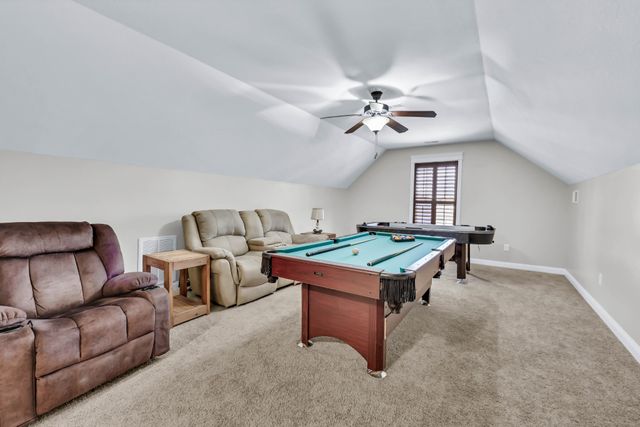 253 Dorchester Cir, Clarksville, TN 37043