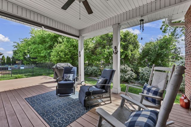 253 Dorchester Cir, Clarksville, TN 37043