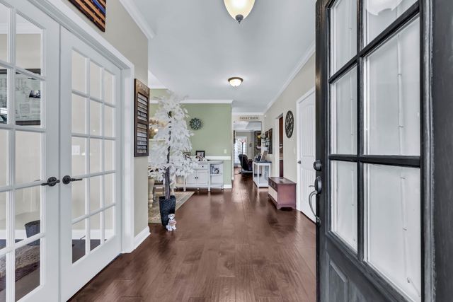 253 Dorchester Cir, Clarksville, TN 37043