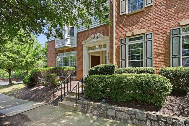2584 EASTBOURNE DR, Woodbridge, VA 22191