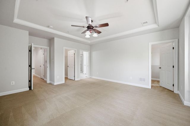 2584 EASTBOURNE DR, Woodbridge, VA 22191