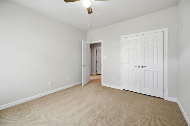 2584 EASTBOURNE DR, Woodbridge, VA 22191