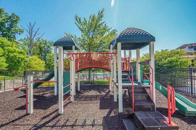 2584 EASTBOURNE DR, Woodbridge, VA 22191