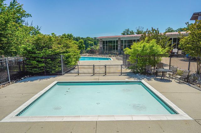 2584 EASTBOURNE DR, Woodbridge, VA 22191