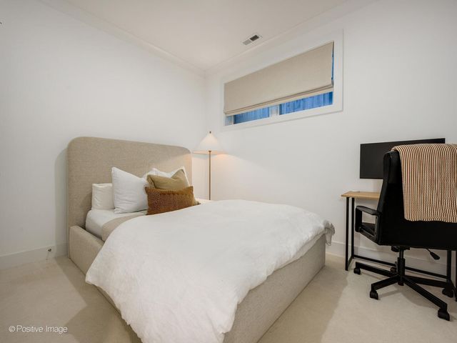 2044 W Rice Street 1, Chicago, IL 60622