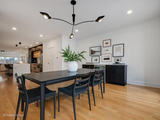 2044 W Rice Street 1, Chicago, IL 60622