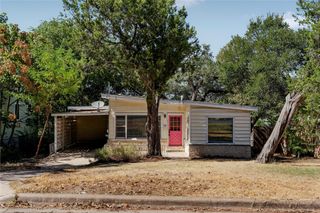 2111 W 10th ST, Austin, TX 78703