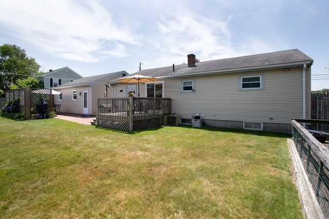 192 Calvin Ave, Somerset, MA 02726