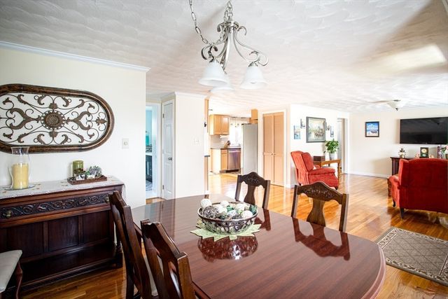 192 Calvin Ave, Somerset, MA 02726