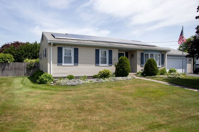 192 Calvin Ave, Somerset, MA 02726
