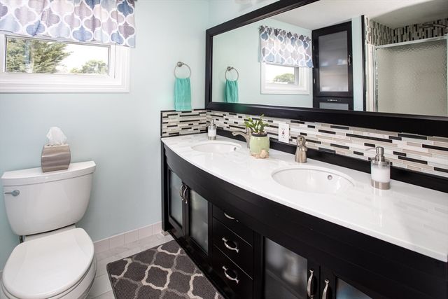 192 Calvin Ave, Somerset, MA 02726