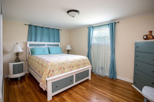192 Calvin Ave, Somerset, MA 02726