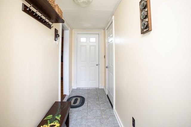 192 Calvin Ave, Somerset, MA 02726