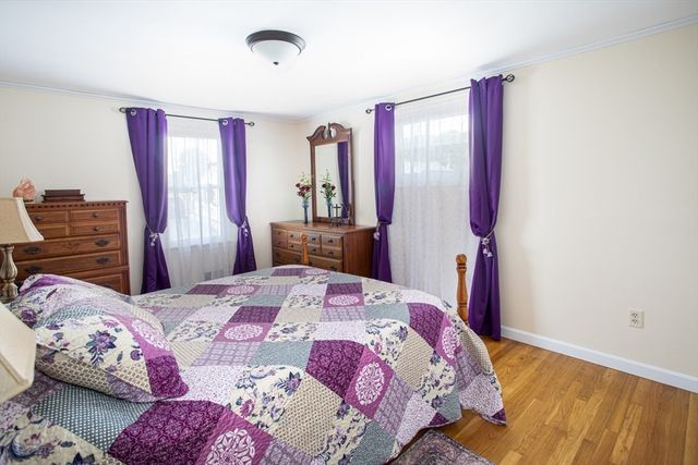 192 Calvin Ave, Somerset, MA 02726