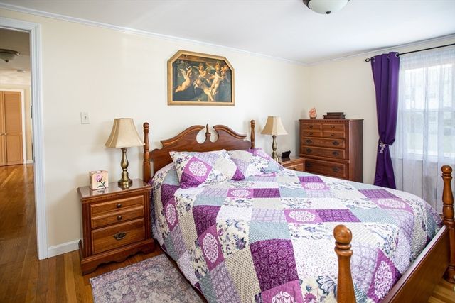 192 Calvin Ave, Somerset, MA 02726