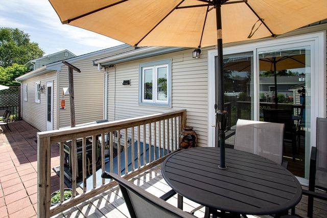 192 Calvin Ave, Somerset, MA 02726