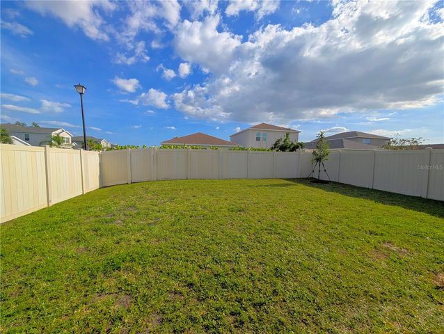 5763 BUNGALOW GROVE COURT, Palmetto, FL 34221