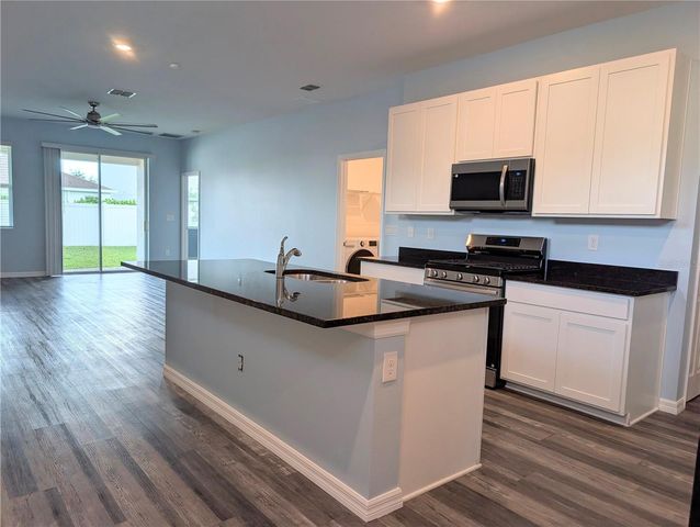 5763 BUNGALOW GROVE COURT, Palmetto, FL 34221
