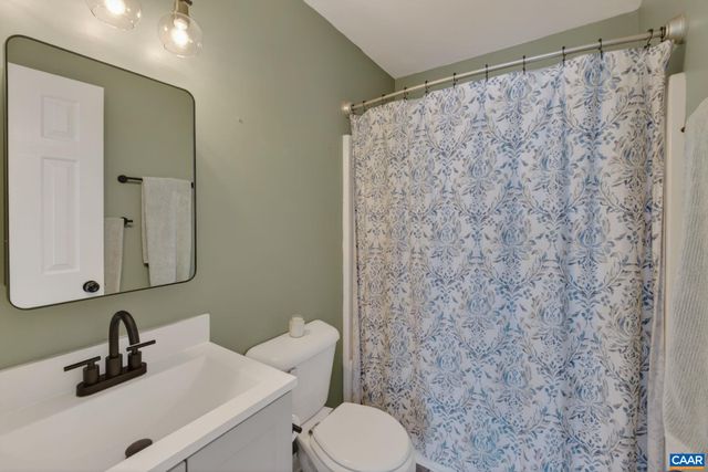 1557 PRIMROSE LN, Charlottesville, VA 22902