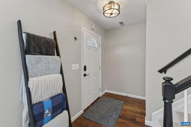 1557 PRIMROSE LN, Charlottesville, VA 22902