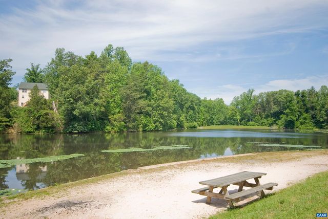 1557 PRIMROSE LN, Charlottesville, VA 22902