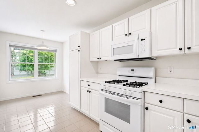1104 Bradford Drive 1104, Danbury, CT 06811