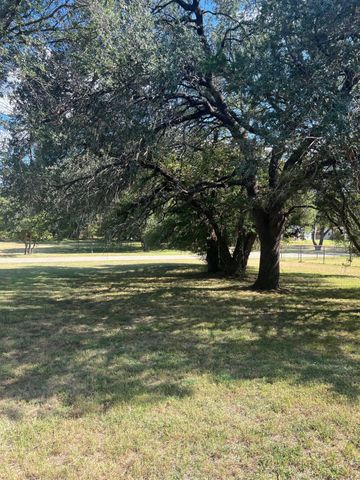 616 W Aquarius Court, Granbury, TX 76049