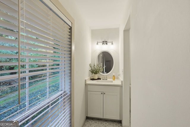 5034 Meadow Lane, Marietta, GA 30068