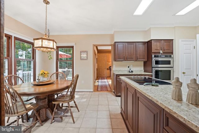 11211 CAISSON CT, Woodbridge, VA 22192