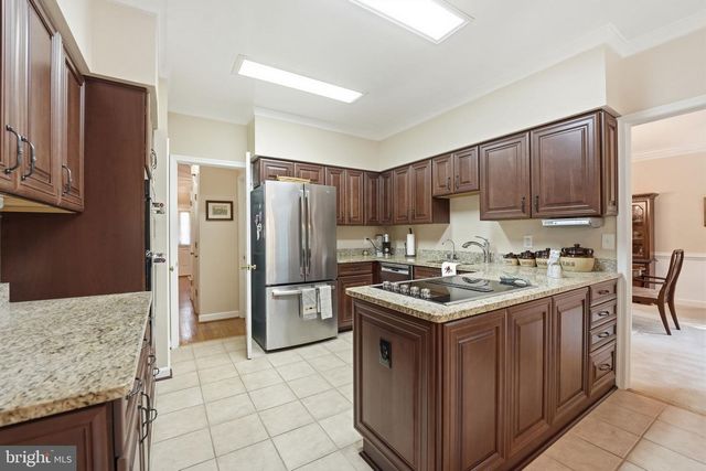 11211 CAISSON CT, Woodbridge, VA 22192