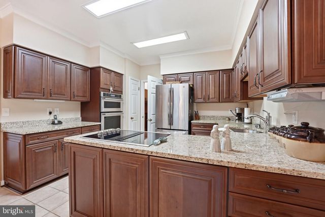 11211 CAISSON CT, Woodbridge, VA 22192