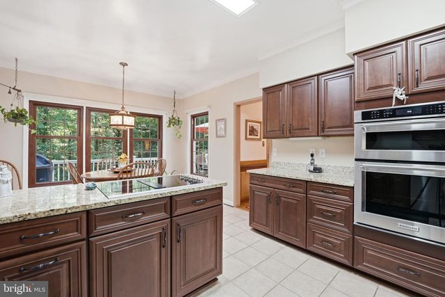 11211 CAISSON CT, Woodbridge, VA 22192