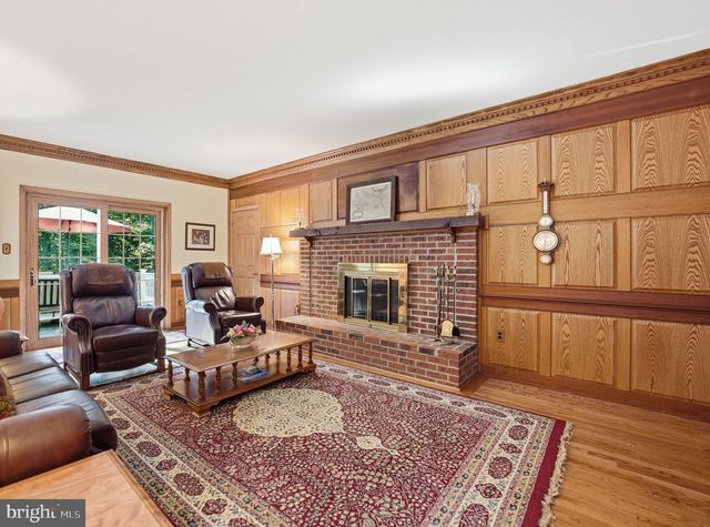 11211 CAISSON CT, Woodbridge, VA 22192