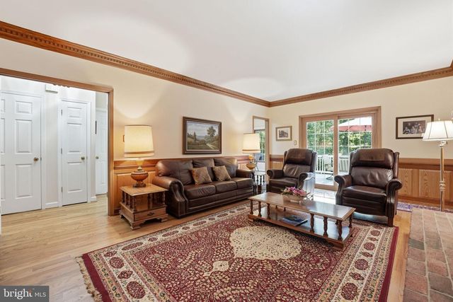 11211 CAISSON CT, Woodbridge, VA 22192